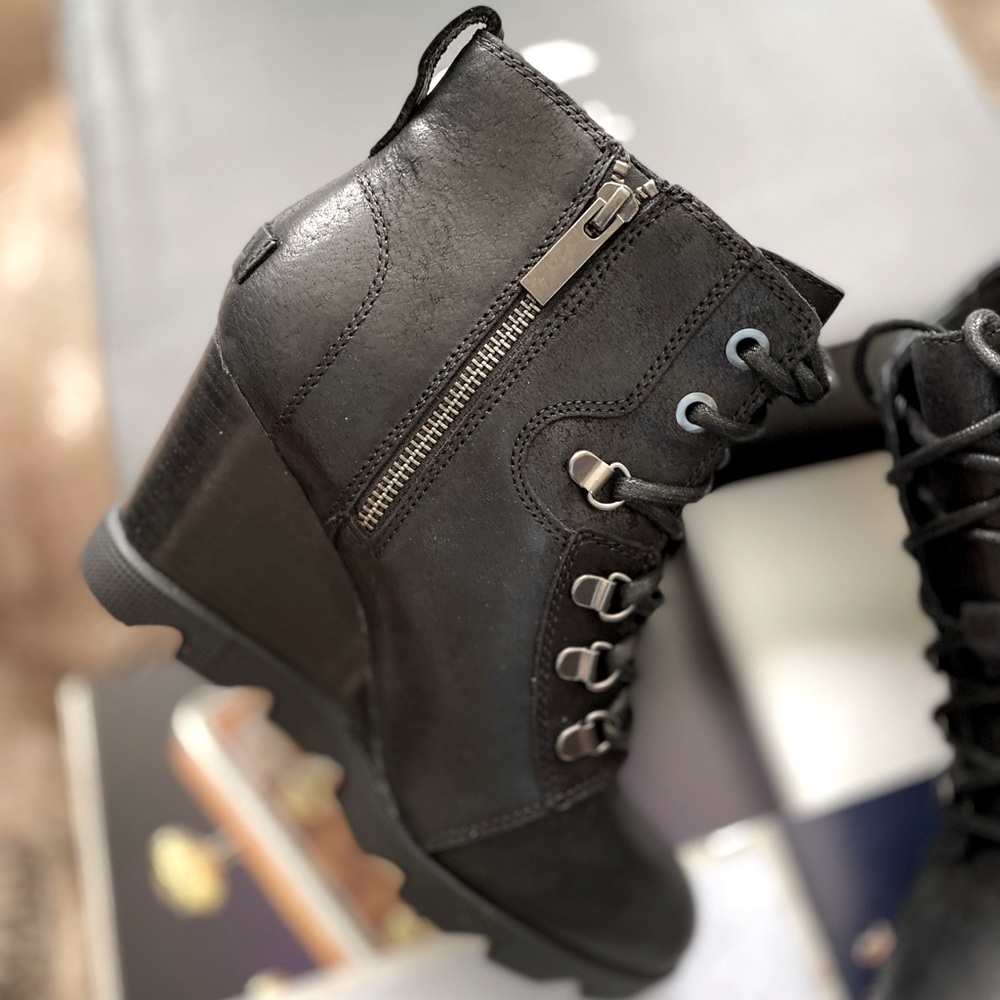 Sorel Joan Uptown Lace Bootie - Picture 3 of 15